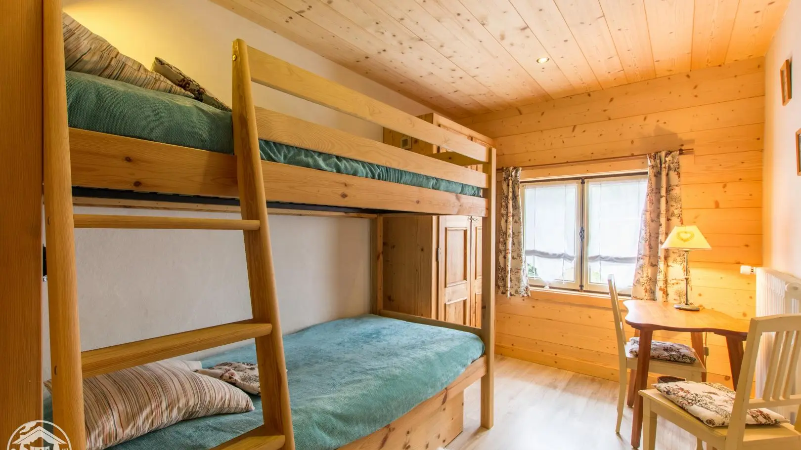 Chambre. Lits superposés 90/200.