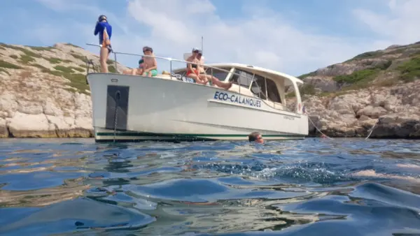 Croisière dans les calanques du Frioul avec café & baignade - Quai d'honneur Mairie