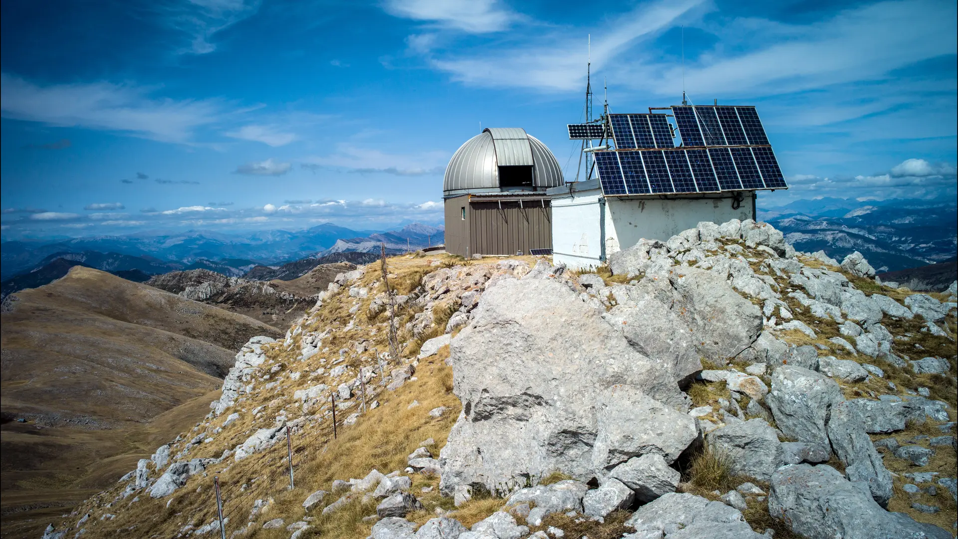 Observatoire et refuge du Mont Chiran