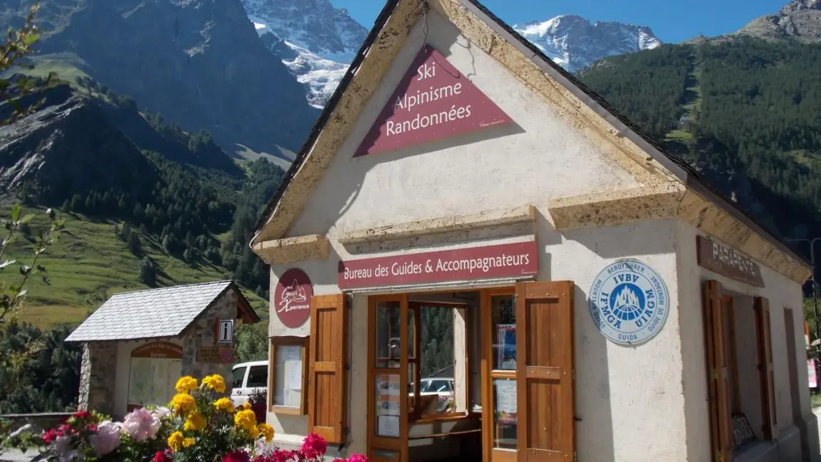 Le bureau face à la Meije - La Grave