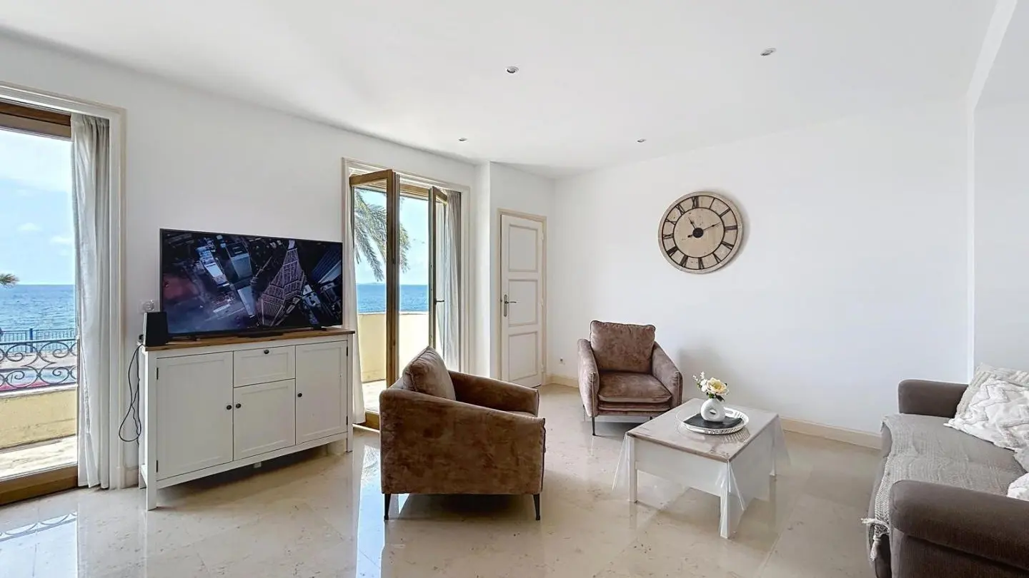 Villa Kriss-Espace salon-Nice-Gîtes de France des Alpes-Maritimes