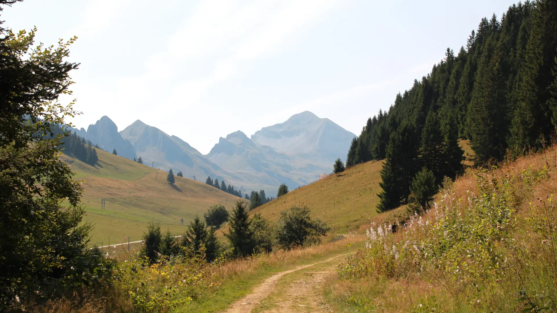 Vue sur le Mont Charvin