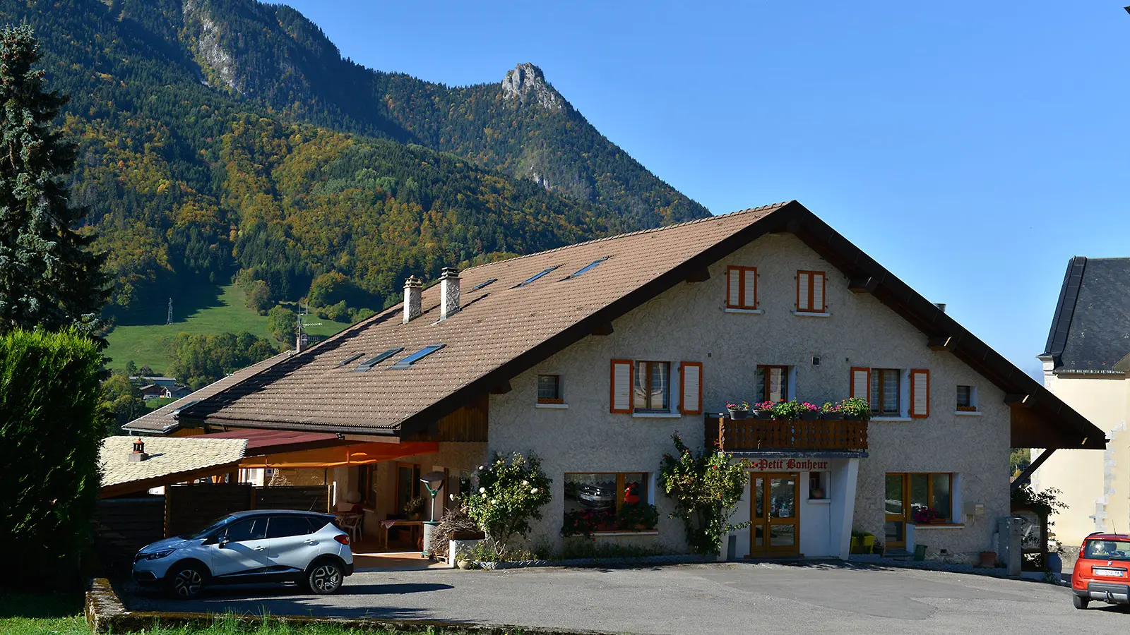 Façade extérieure en été