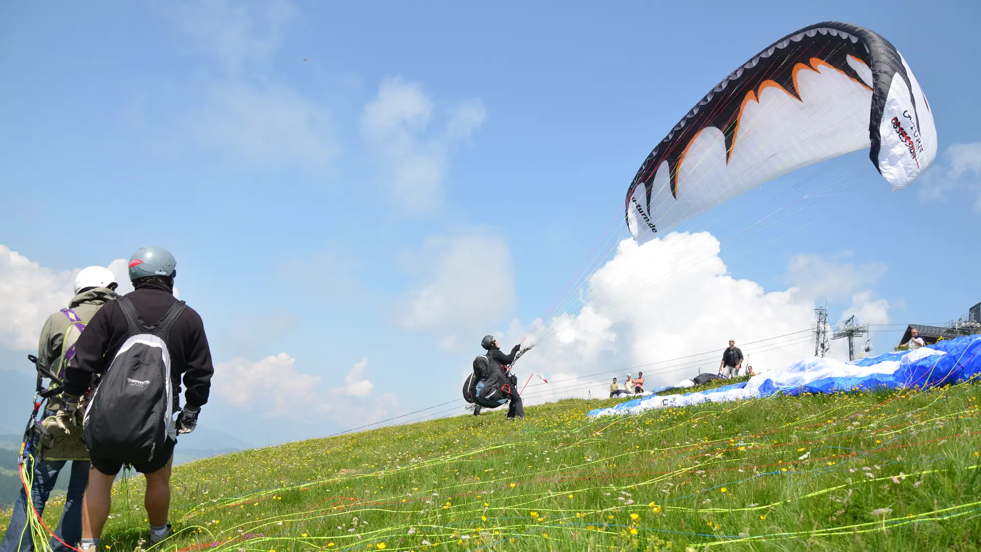 Parapente dans le Val d'Arly avec les Volatiles