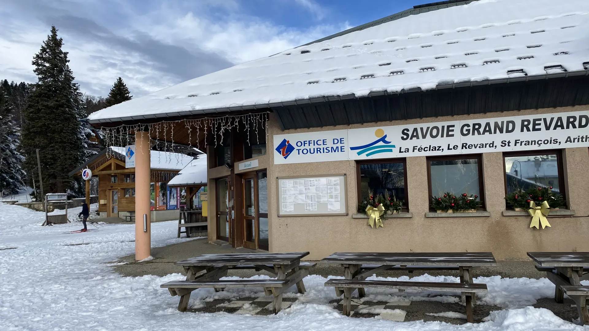 Extérieur neige Office du Tourisme en hiver
