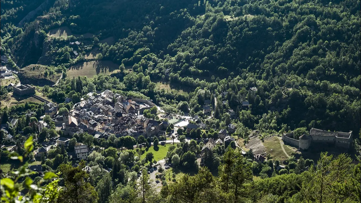 Enceinte fortifiée de Colmars vue d'ensemble