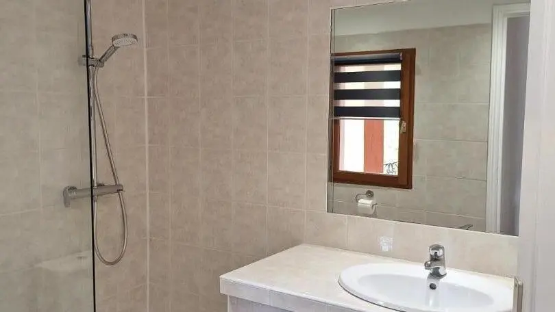 Salle d'eau Gîte Les Ecureuils d'Utelle Gîtes de France Alpes-Maritimes