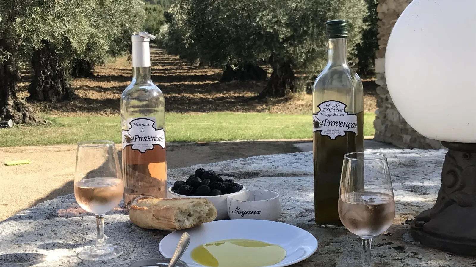 Bouteilles huile d'olive