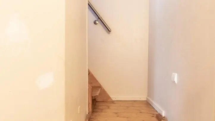 Escalier d'accès à l'étage