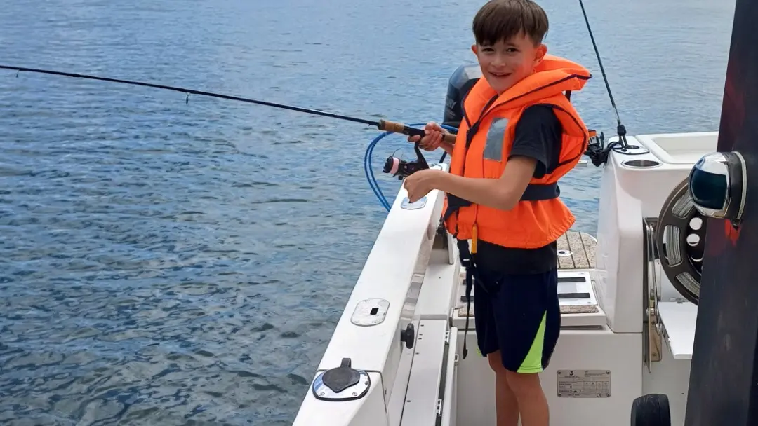 à bord avec la canne