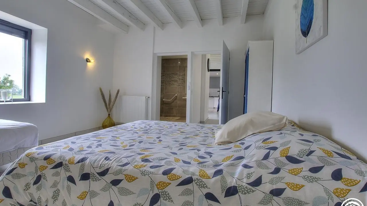 chambre pmr   nommée sérénité 3 personnes