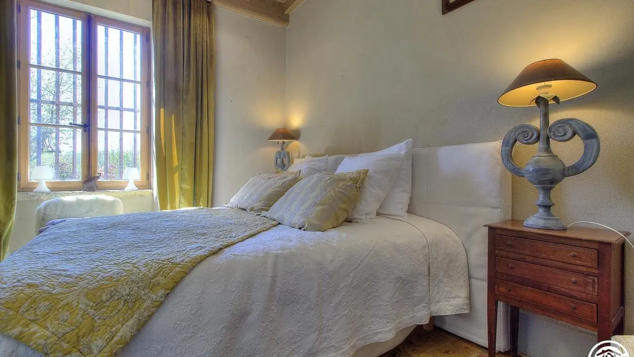 Chambre 2 avec douche
