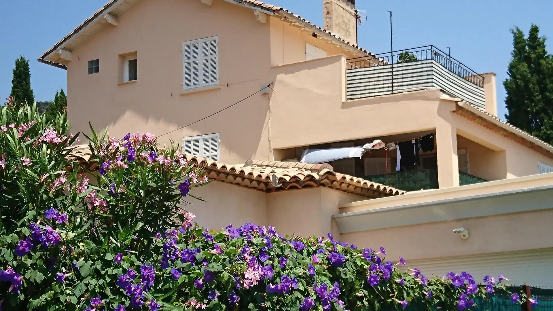 Terrasse vue de l'extèrieur