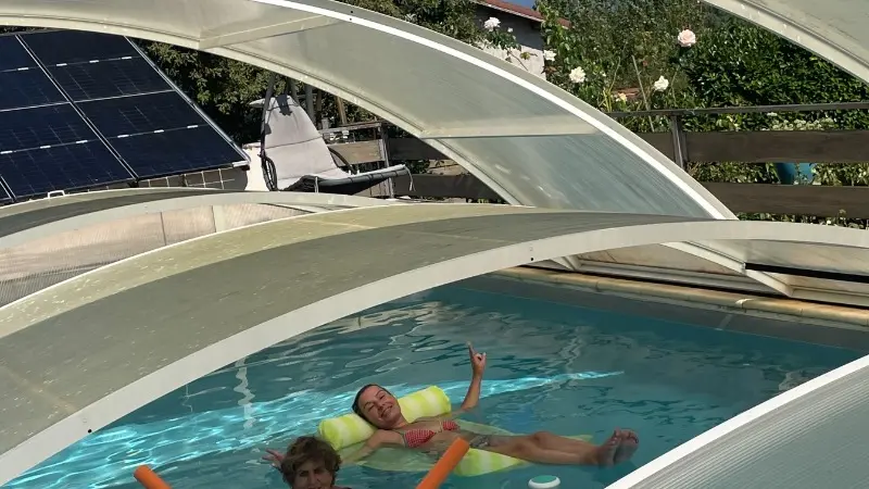 L'ouverture de la piscine est modulable.