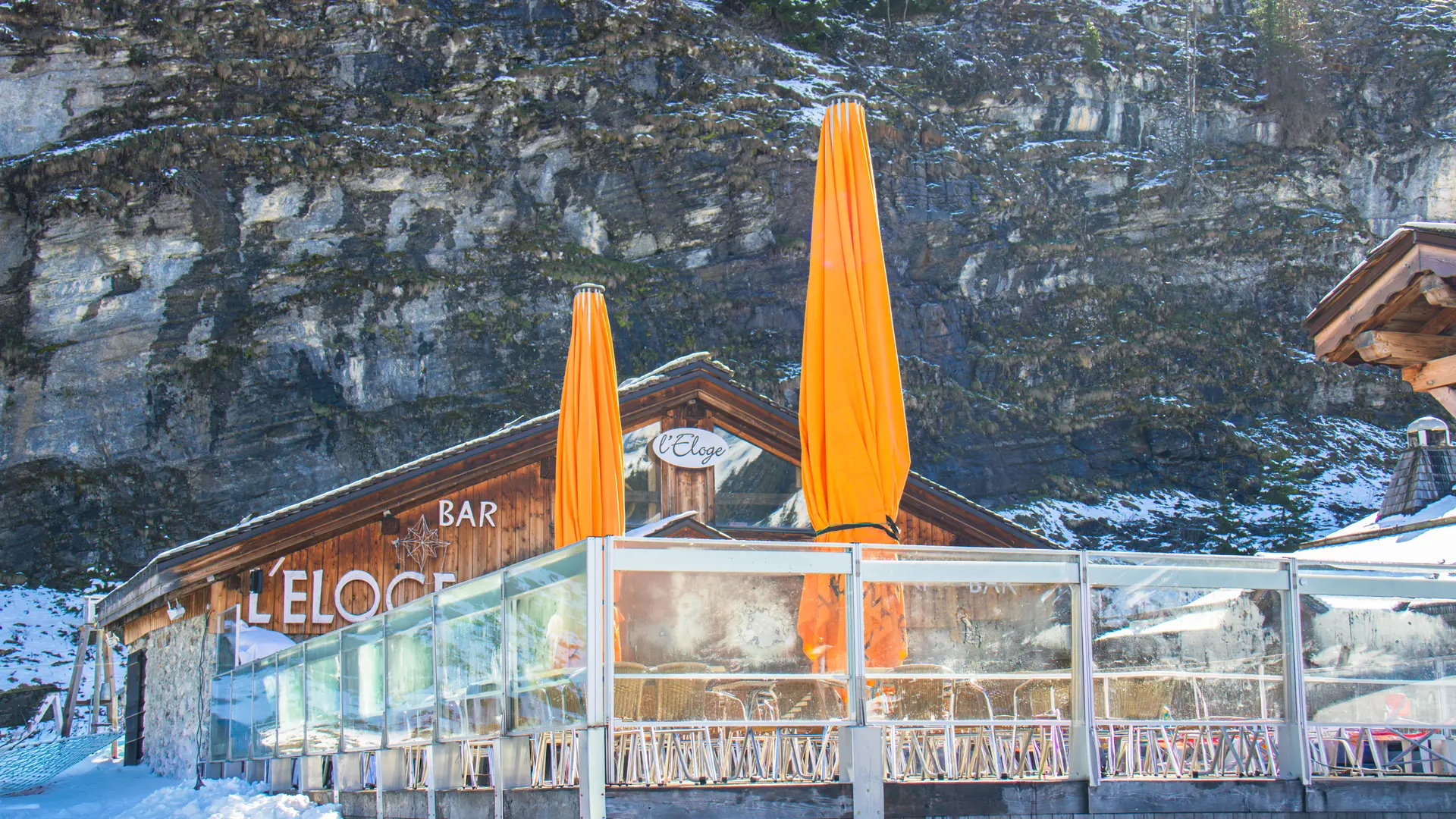 Restaurant terrace overlooking the slopes
