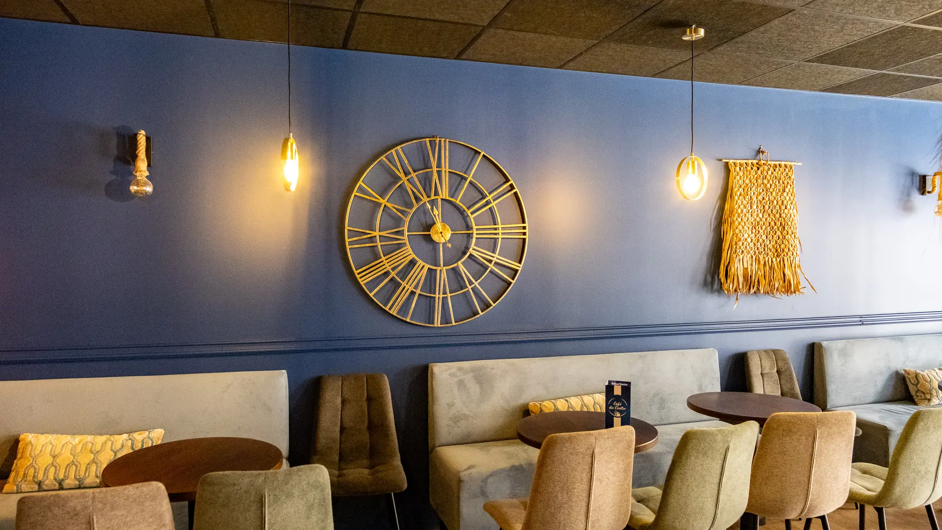 Intérieur bar le Centre