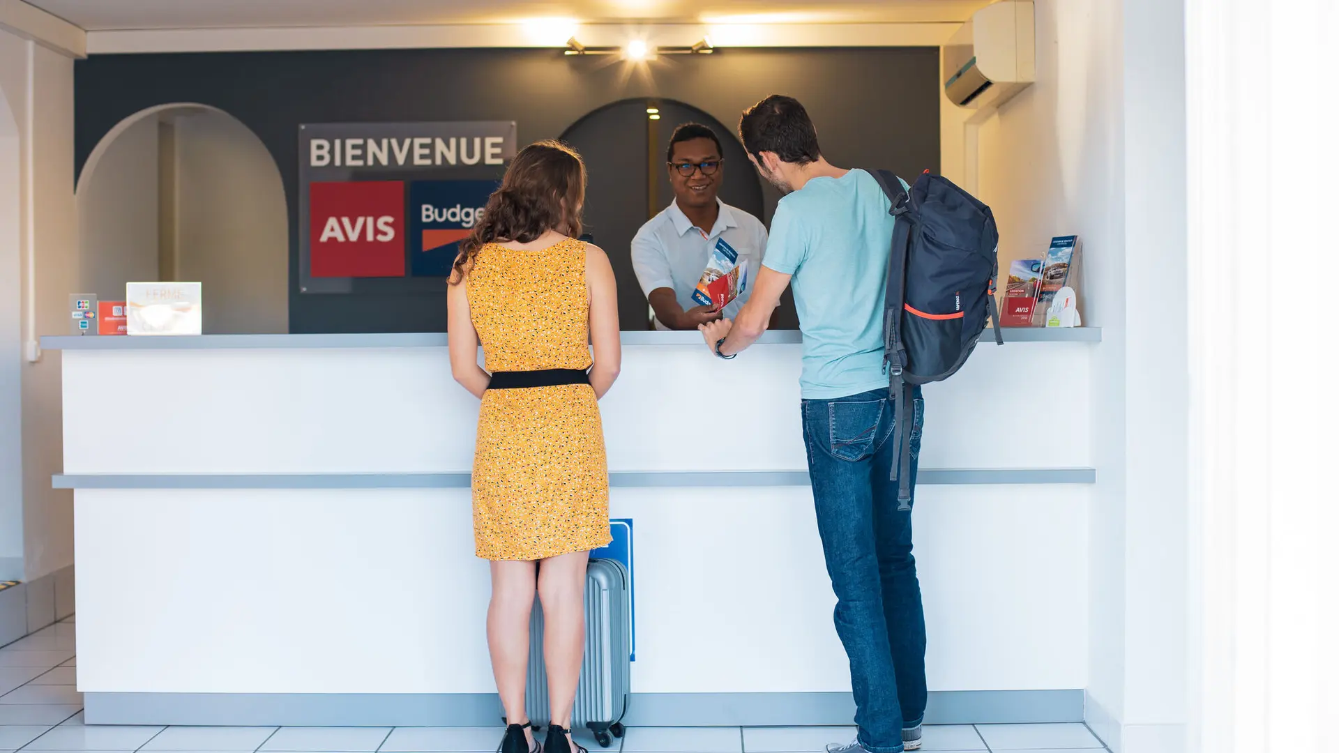 AVIS - Car rental