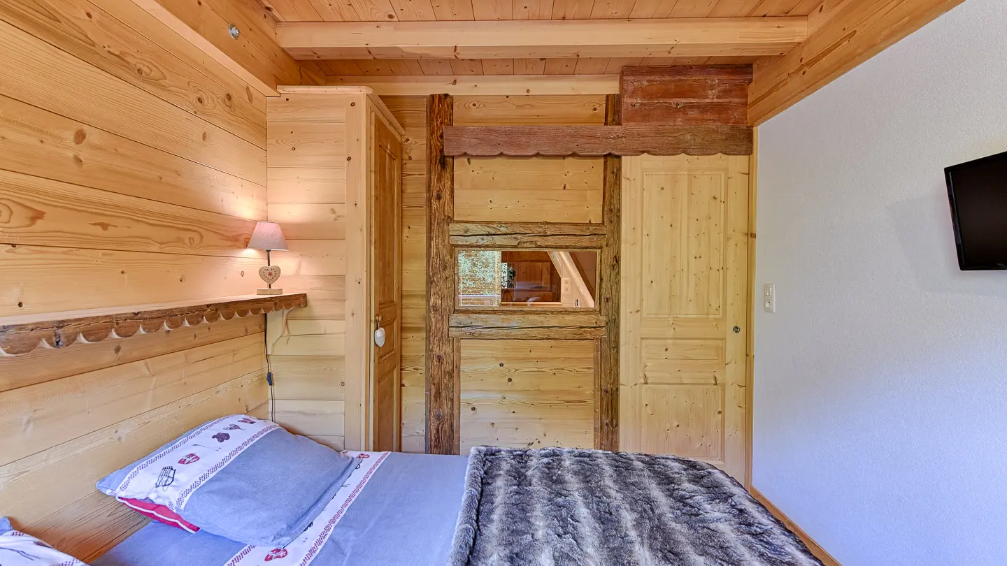 Chambre master avec lit en 160 x 200