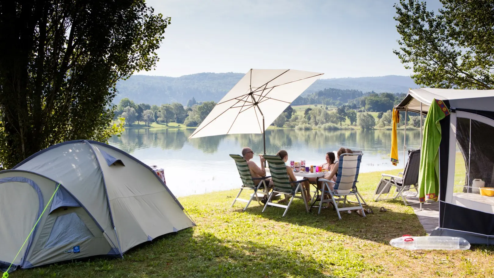 Emplacement nu camping paradis les gorges du haut bugey