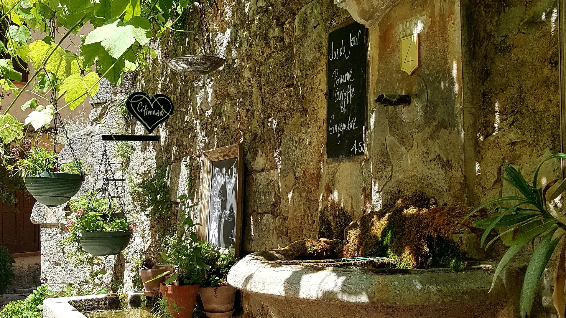 Fontaine du château