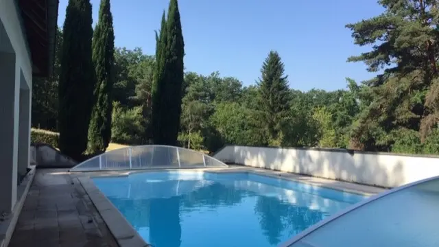 piscine mai à octobre