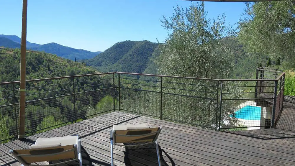 Gîte les Figaires - Terrasse - Gîtes de France Alpes-Maritimes.