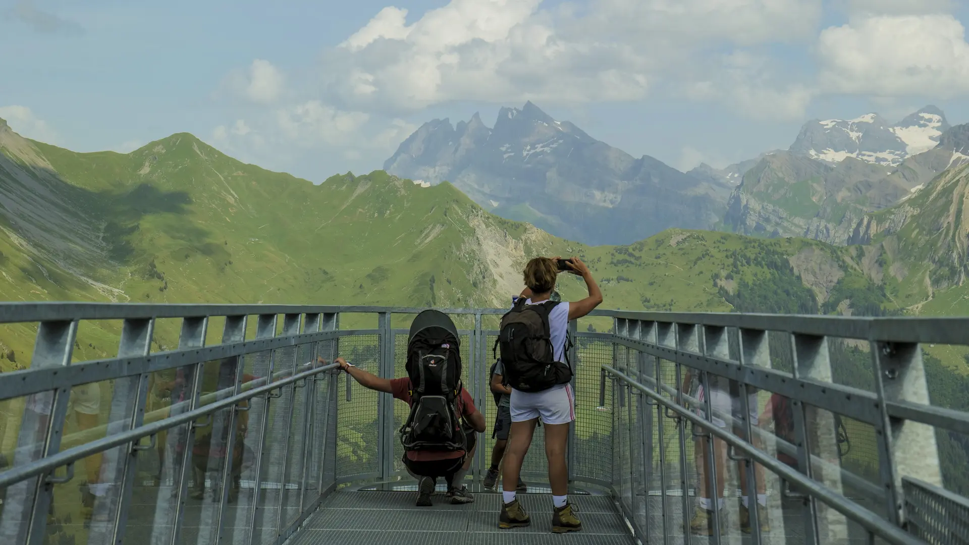 Arrivée sur la pointe de Nyon avec vue sur les dents du midi