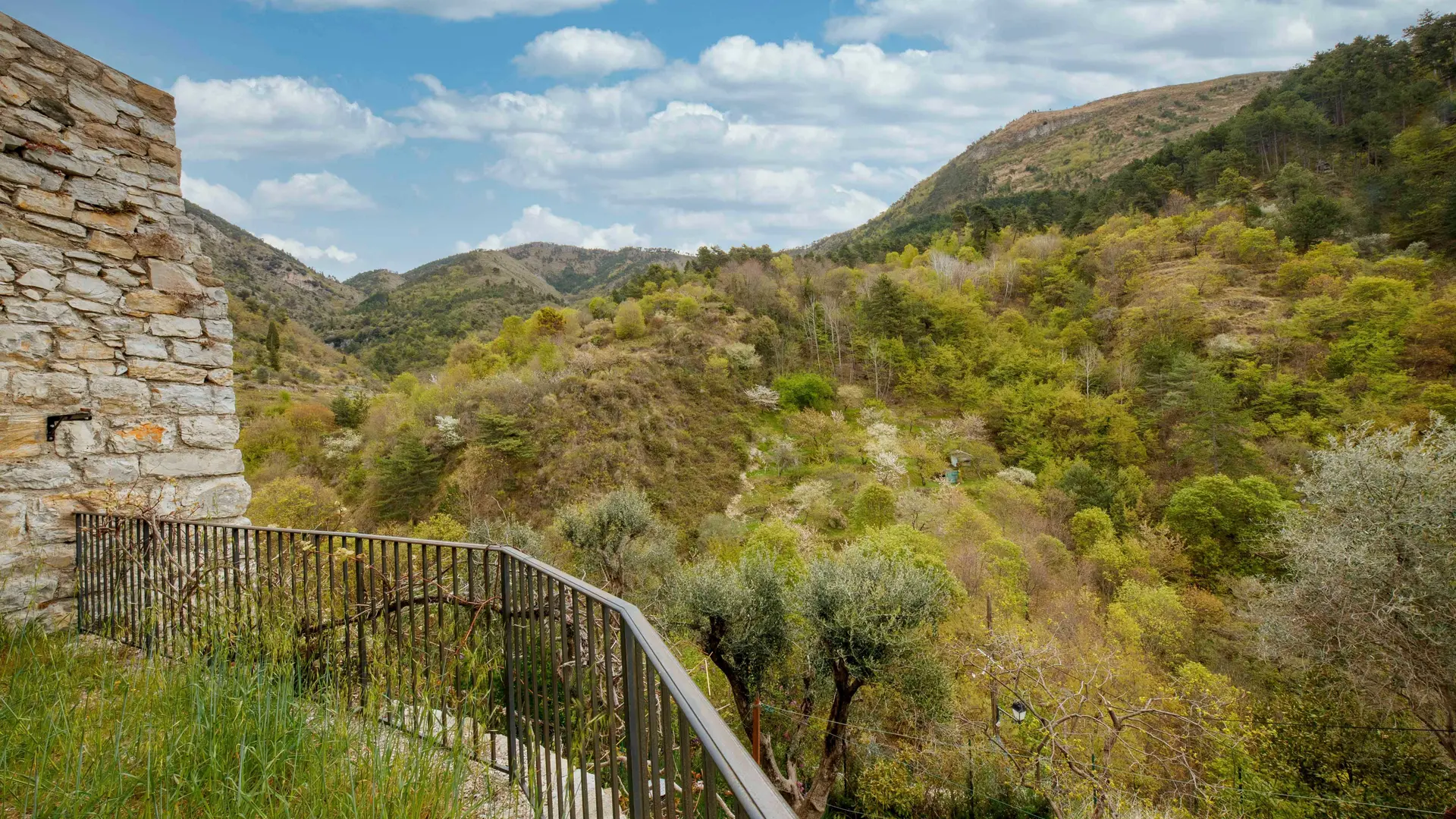 Village Lucéram Gîtes de France Alpes-Maritimes