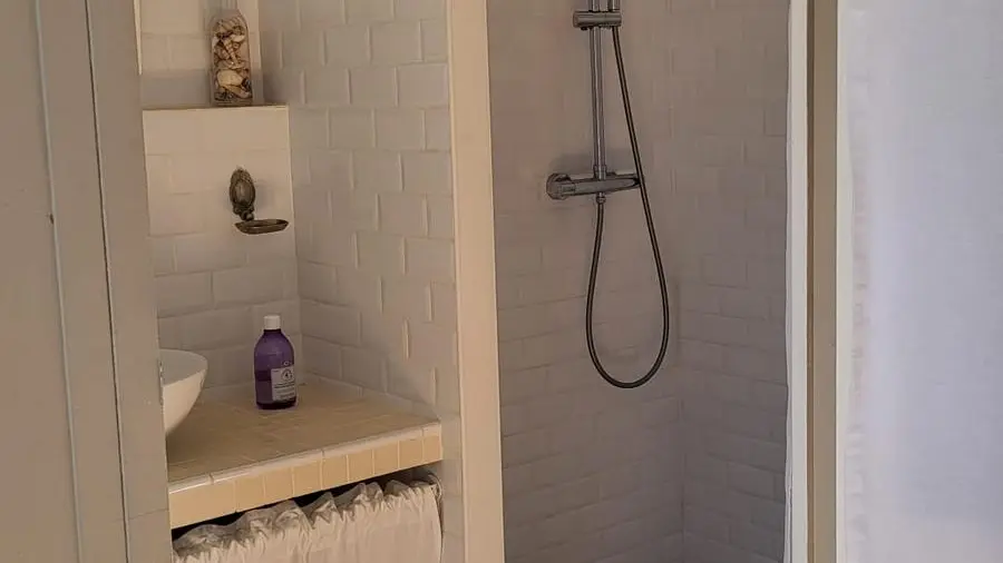 Douche privative chambre 2