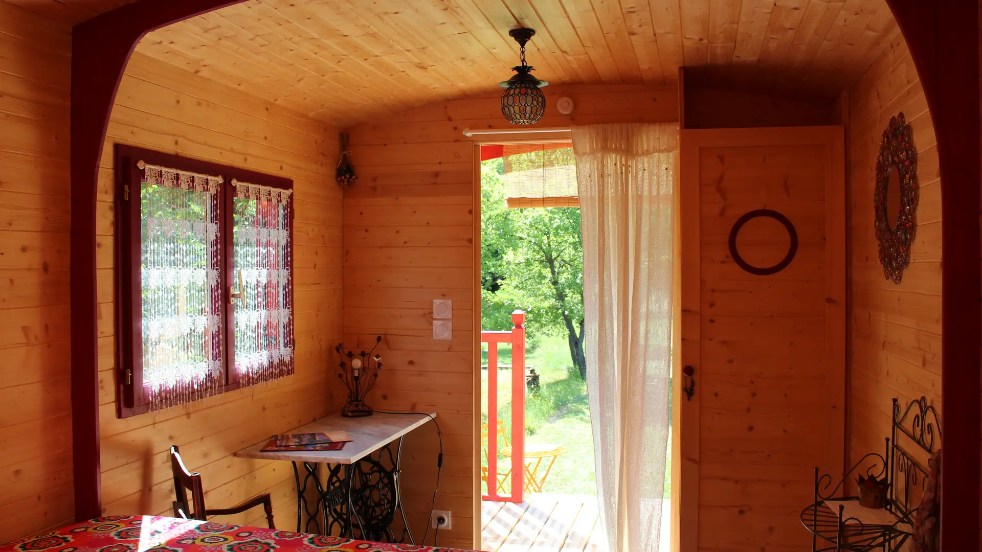 Intérieur roulotte Esméralda