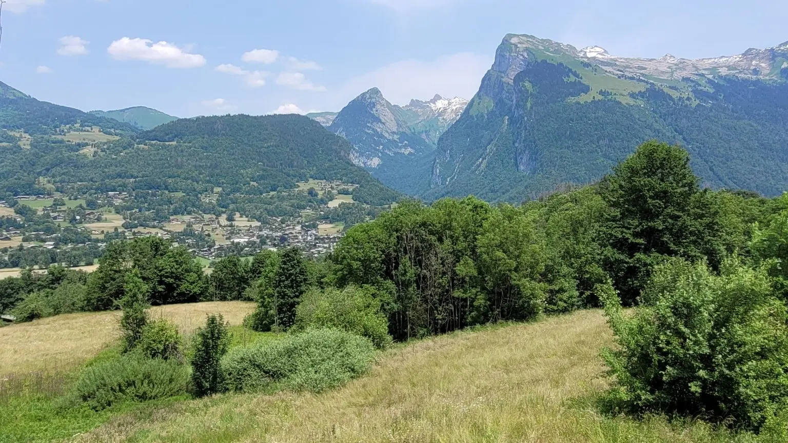 VUE DEPUIS LE BALCON