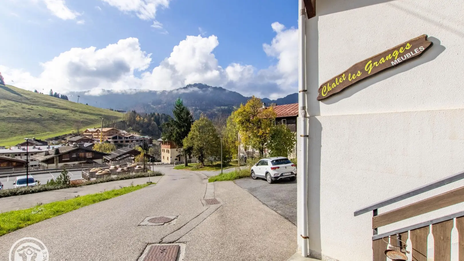 Route menant à l'appartement