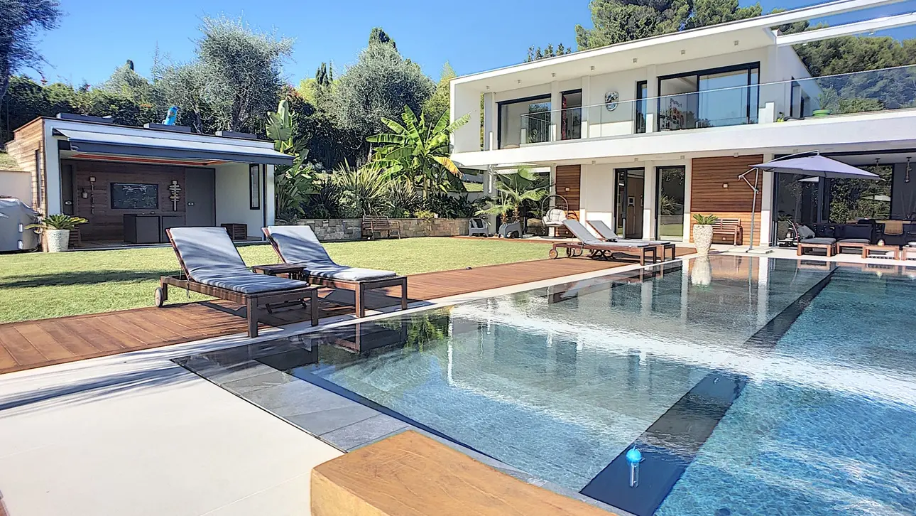 Riviera Prestige_Cannes