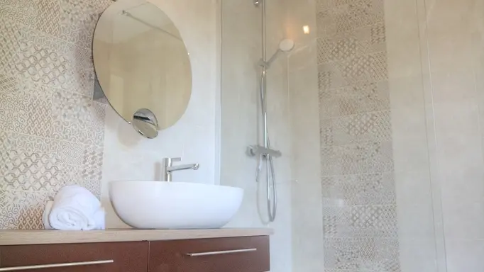 Salle d'eau de la chambre Louise Brook