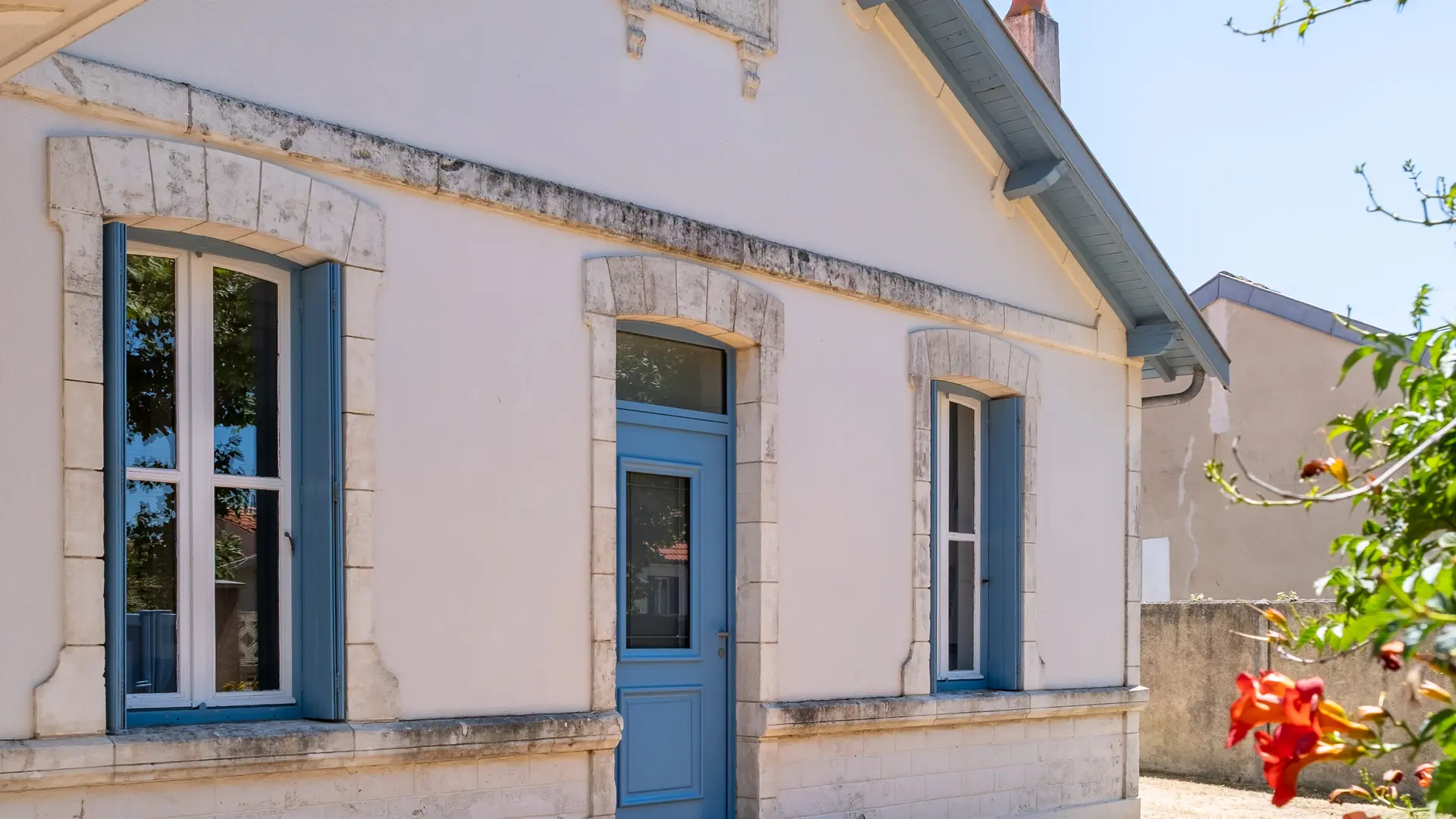 Façade