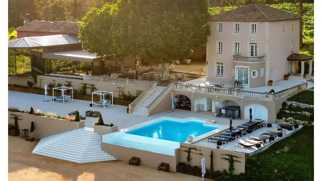 Piscine Vue aérienne