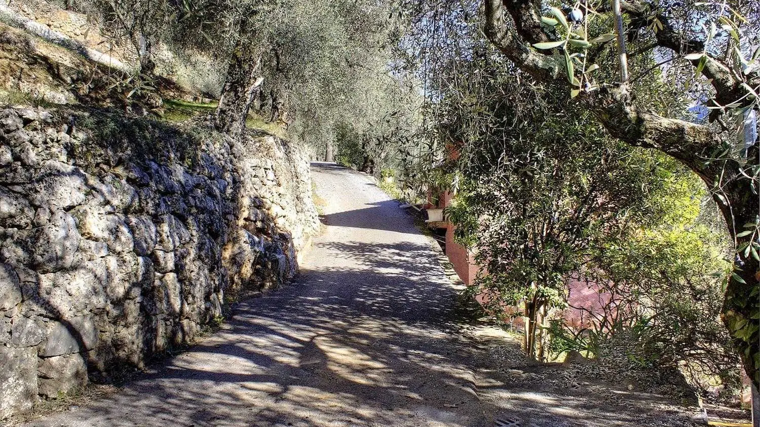 Accès Le Bourg 2 à Breil sur Roya - Gîtes de France Alpes-Maritimes