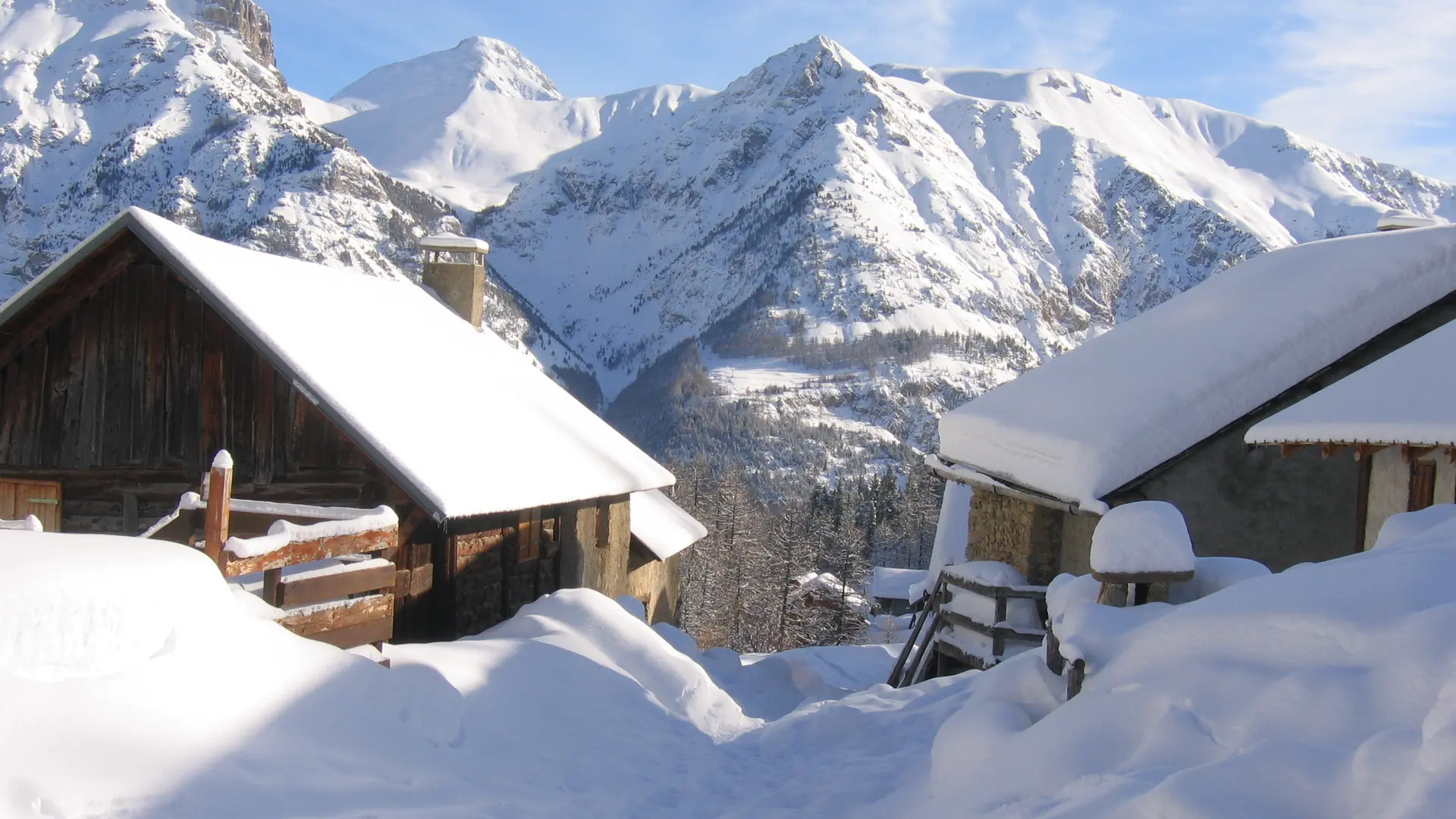 Les chalets du Granon en hiver