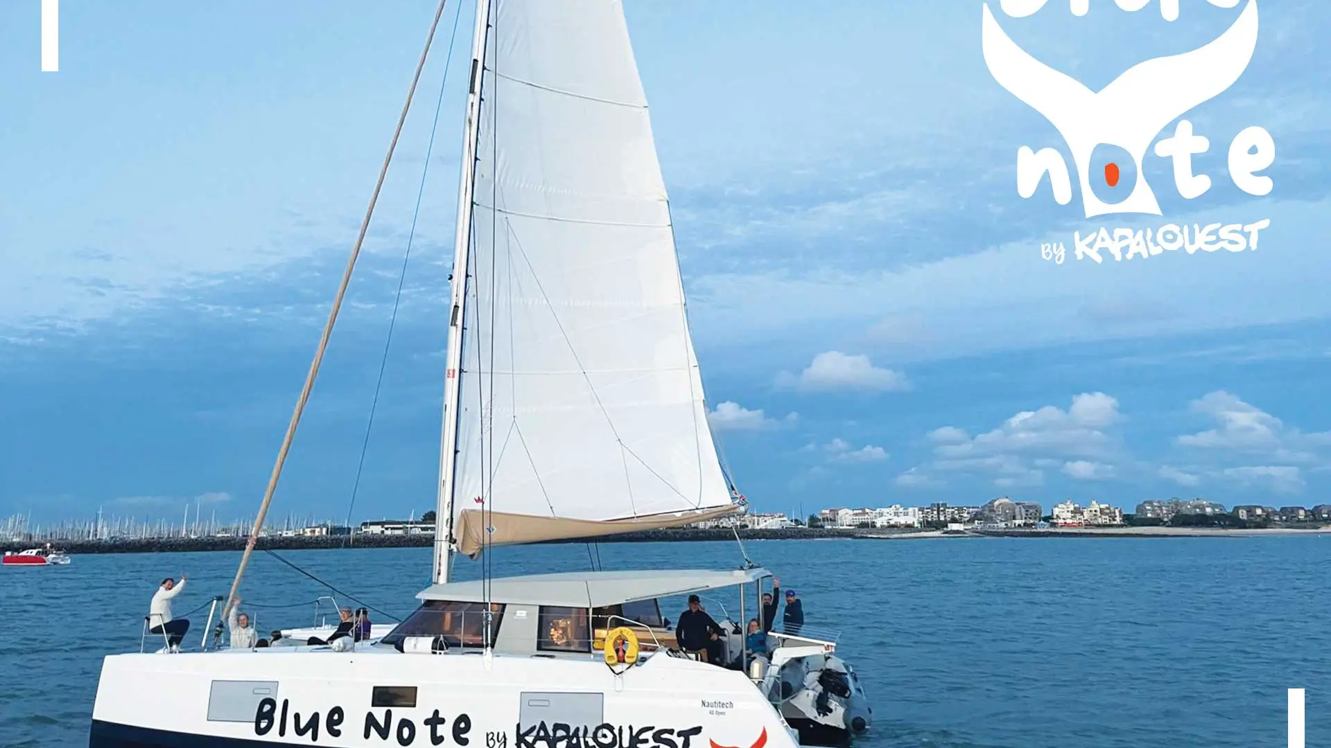Sortie demi-journée sur un catamaran à voile de Blue Note by Kapalouest