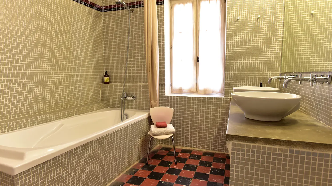 Salle de bain chambre 4