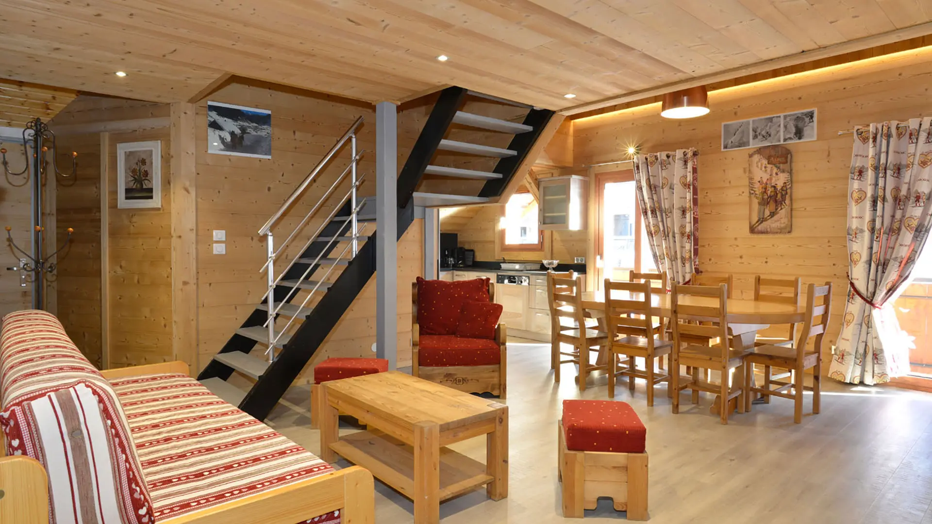 Salon - Epicéa n°4_Châtel