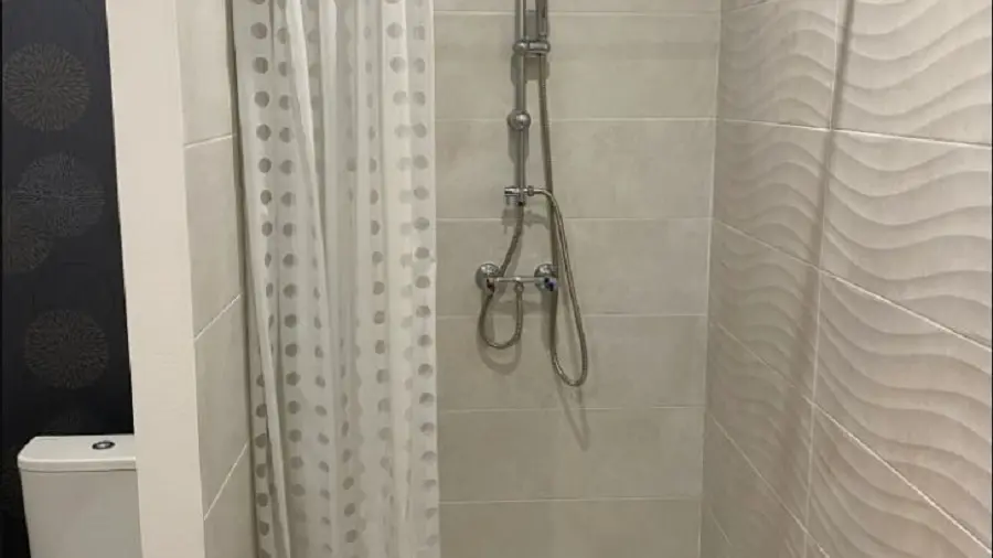 Salle d'eau Chambre 2