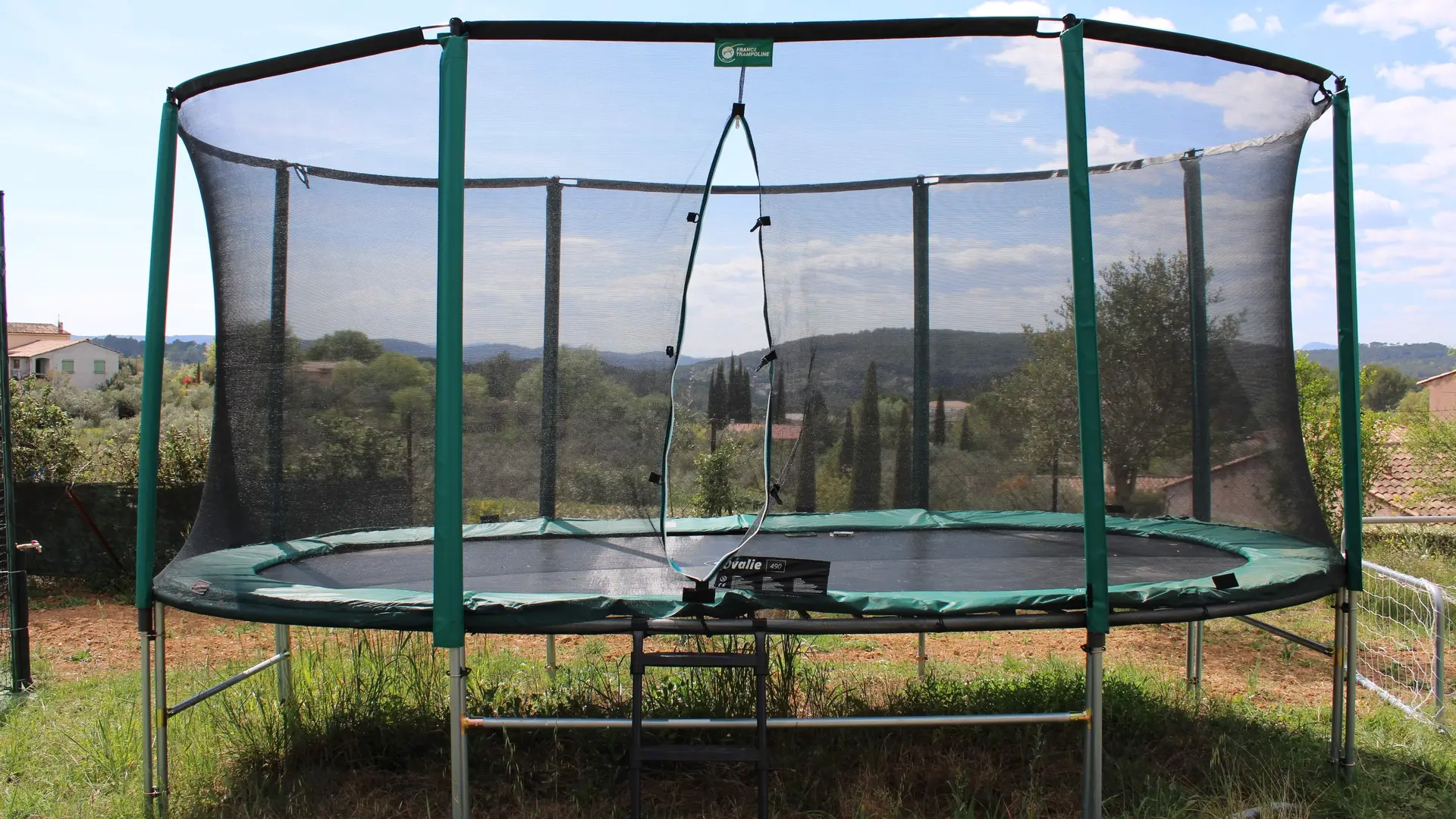 Trampoline