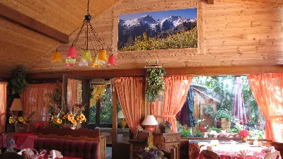 La partie intérieure du restaurant