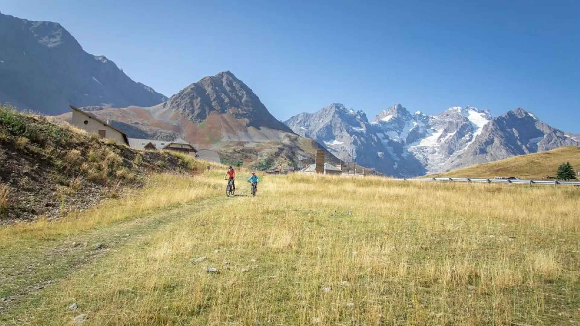 En direction du Casset depuis le col du Lautaret