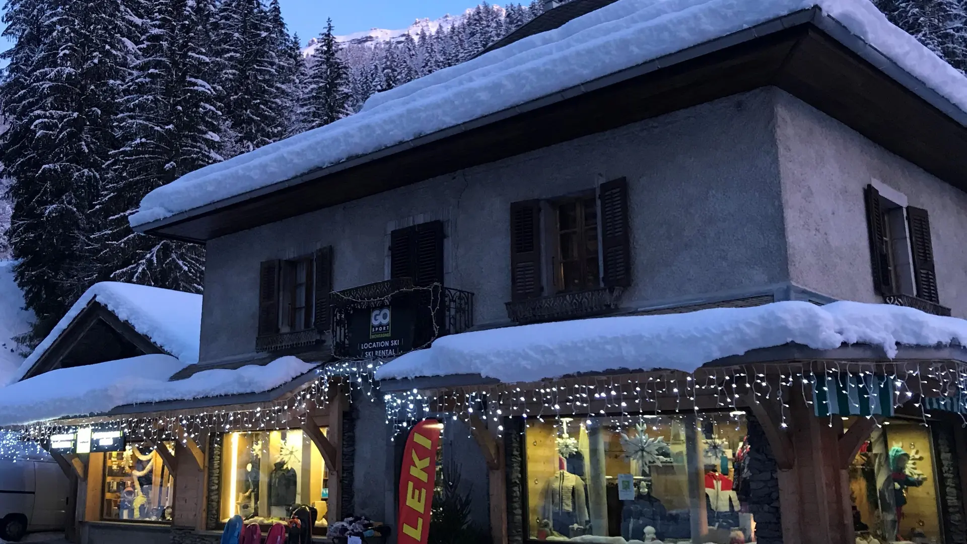 La boutique sous la neige
