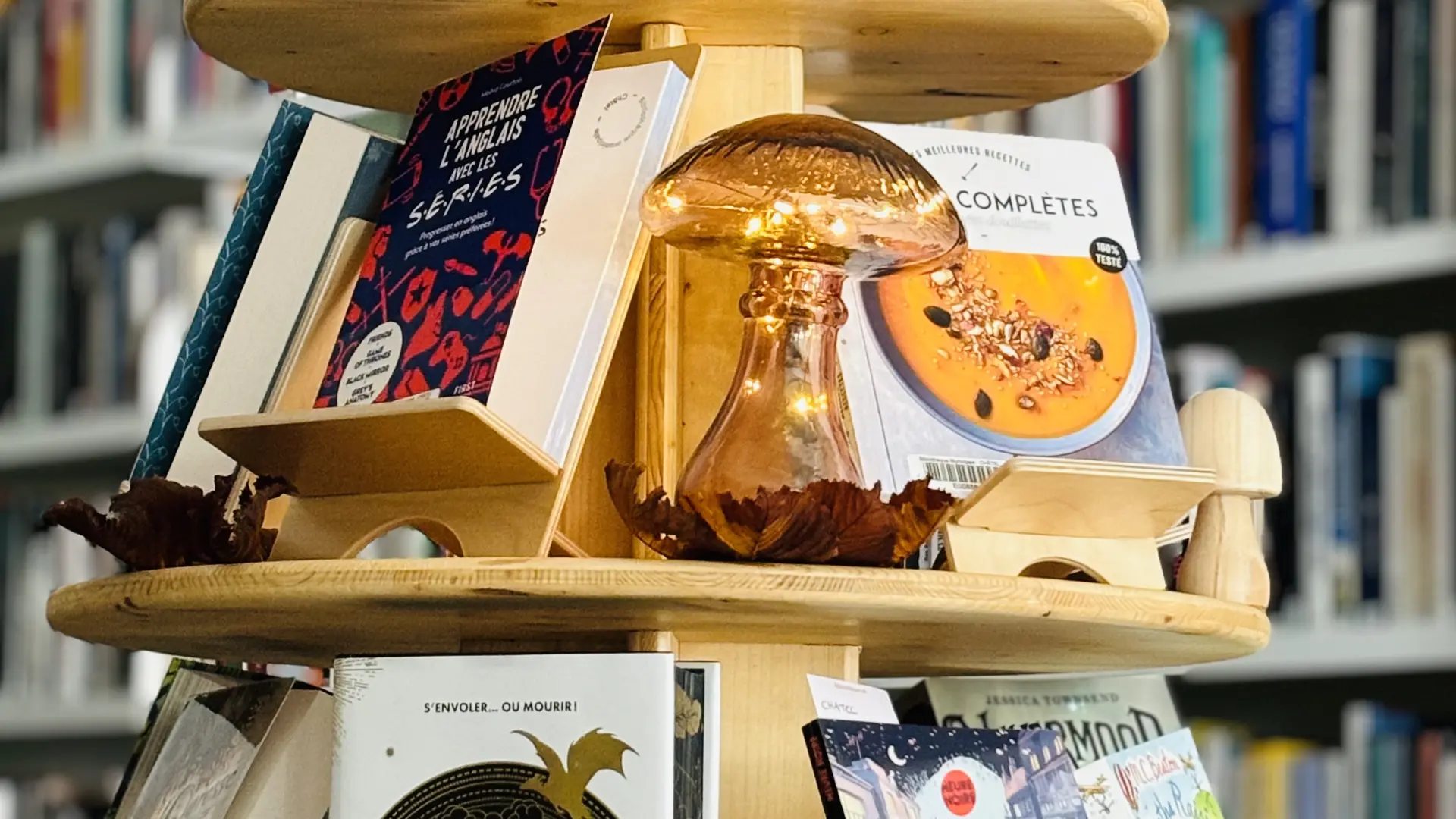 Décoration automnale à la bibliothèque de Châtel