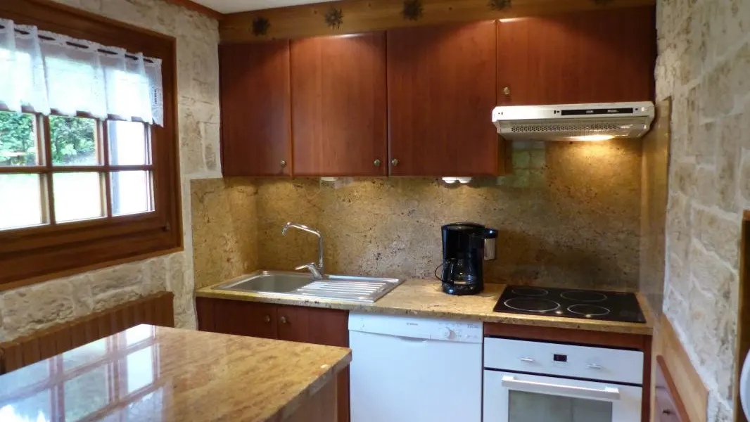 La cuisine, entièrement équipée