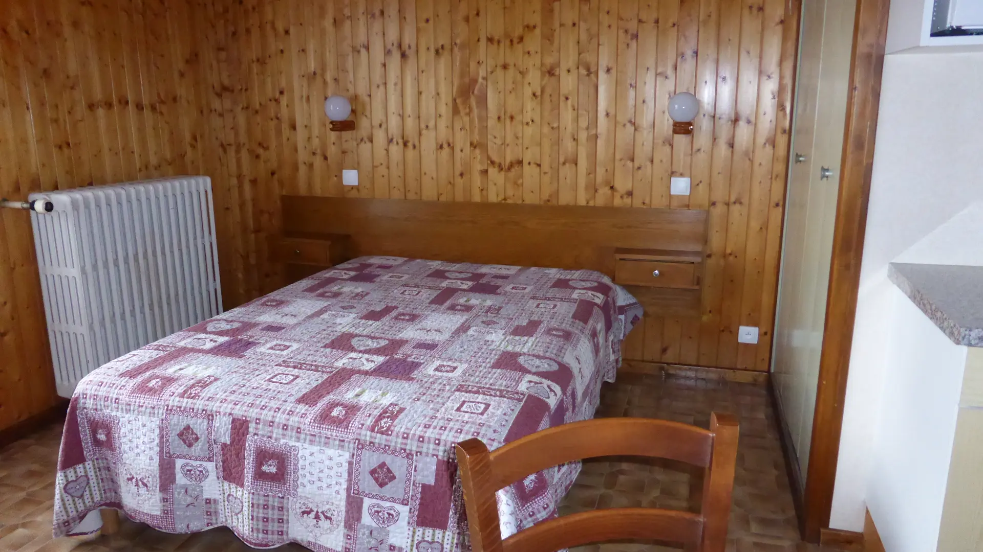 Séjor avec lit double/Living room with a double bed-Pont de Suize n°2-Le Grand-Bornand