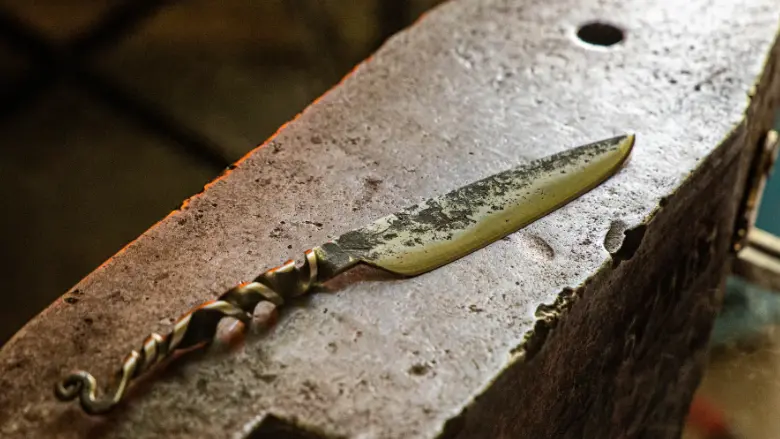 couteau Metallasilvis